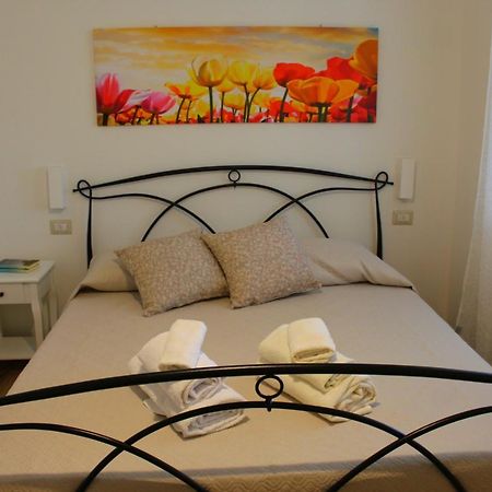 Biancareddu B&B Sa Corte מראה חיצוני תמונה
