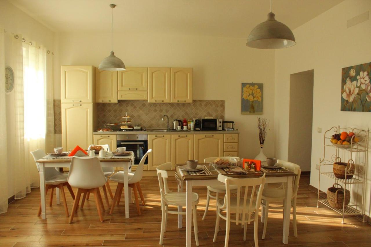 Biancareddu B&B Sa Corte מראה חיצוני תמונה