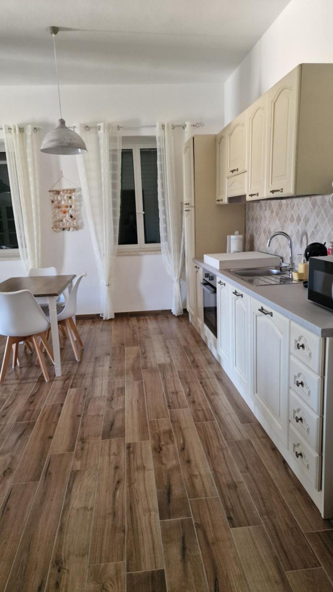Biancareddu B&B Sa Corte מראה חיצוני תמונה